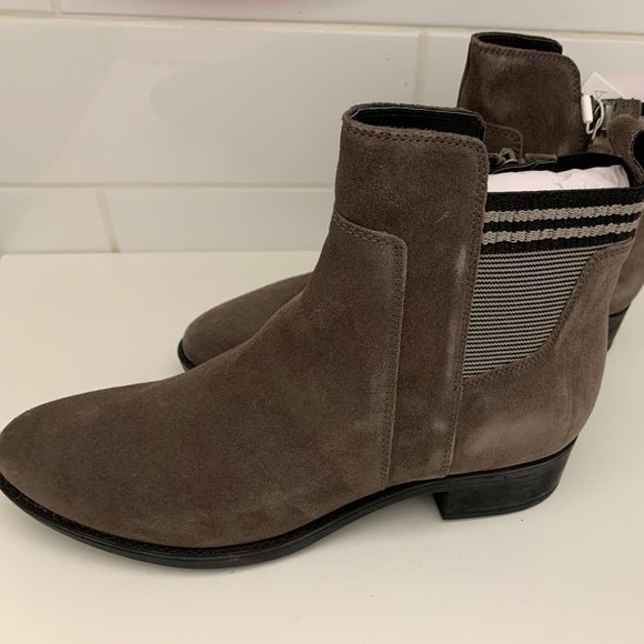 NWT - Geox Women's D Felicity G Leather Tan Ankle Boots Size 8 - Picture 2 of 11